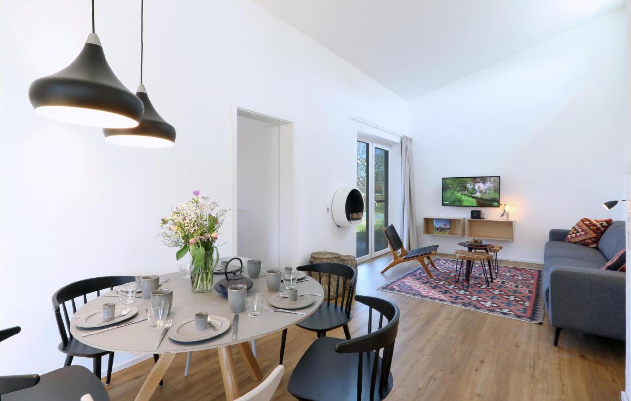 Awesome Home In Lembruch-Duemmer See With Kitchen Exterior foto